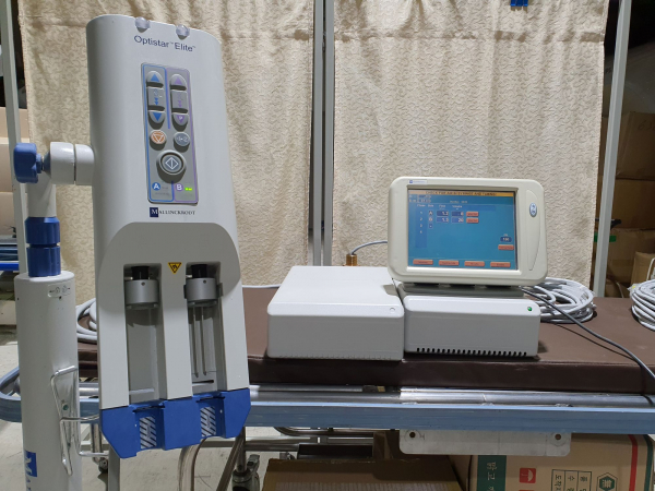 MRI injector