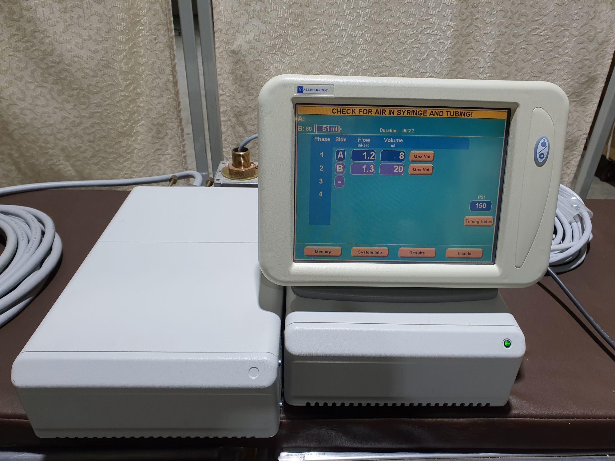 MRI injector